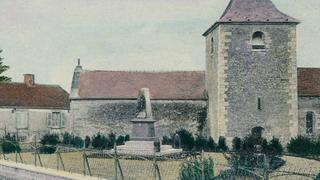 Monument aux morts - carte postale ancienne